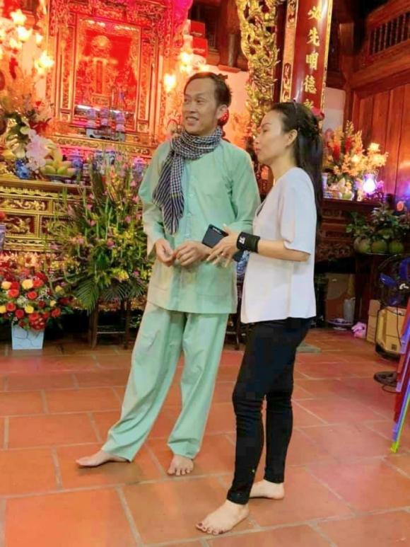  NSƯT Hoài Linh, Lùm xùm, Sao Việt, Tiền từ thiện