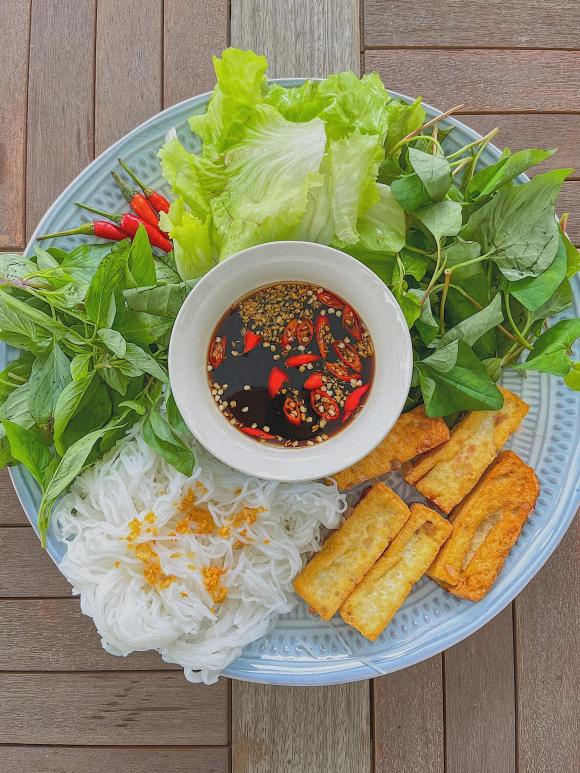 Lan Khuê, Lan Khuê nấu ăn, sao Việt