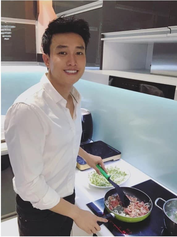 mâm cơm nhà giàu, sao việt, rich kid