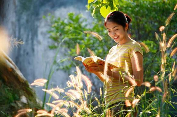 nhan-sac-hoi-mum-mim-nhung-trong-veo-cua-ha-tang-thoi-bong-dung-muon-khoci-gay-sot-tro-lai-8-ngoisaovn-w1000-h666 2 diễn viên Tăng Thanh Hà, sao Việt