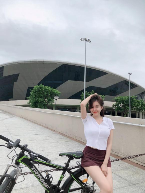 Bà Tưng, hot girl, hiện tượng mạng