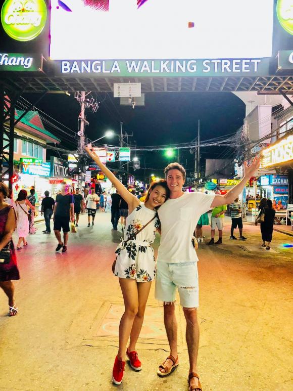 mc hoàng oanh, hoàng oanh, hoàng oanh và chồng tây, sao việt, vợ chồng sao 