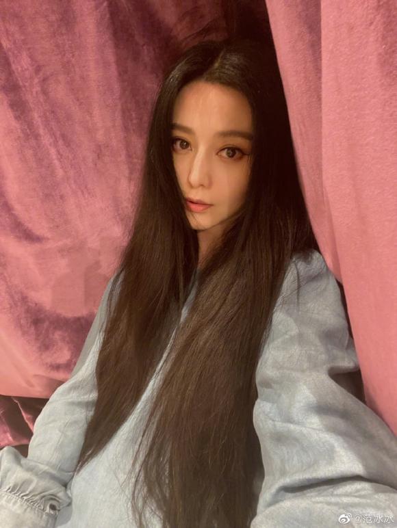 phạm băng băng, selfie phạm băng băng, phạm băng băng phẫu thuật thẩm mỹ