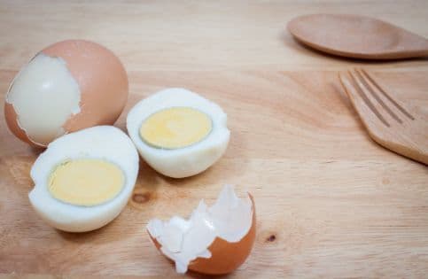 lưu ý khi ăn trứng, ăn trứng đúng cách, ăn trứng sai cách