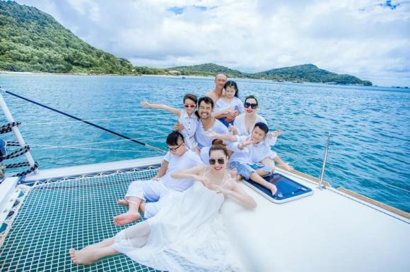 Hoa hậu Bùi Thị Hà, sao việt