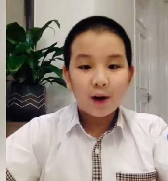 Hoa hậu Thùy Lâm, Con trai nói tiếng Anh, Sao Việt, con trai hoa hậu thùy lâm