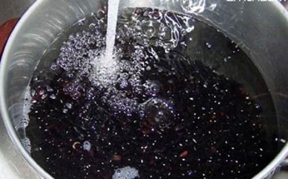 nấu chè đậu đen, nấu chè, dạy nấu ăn