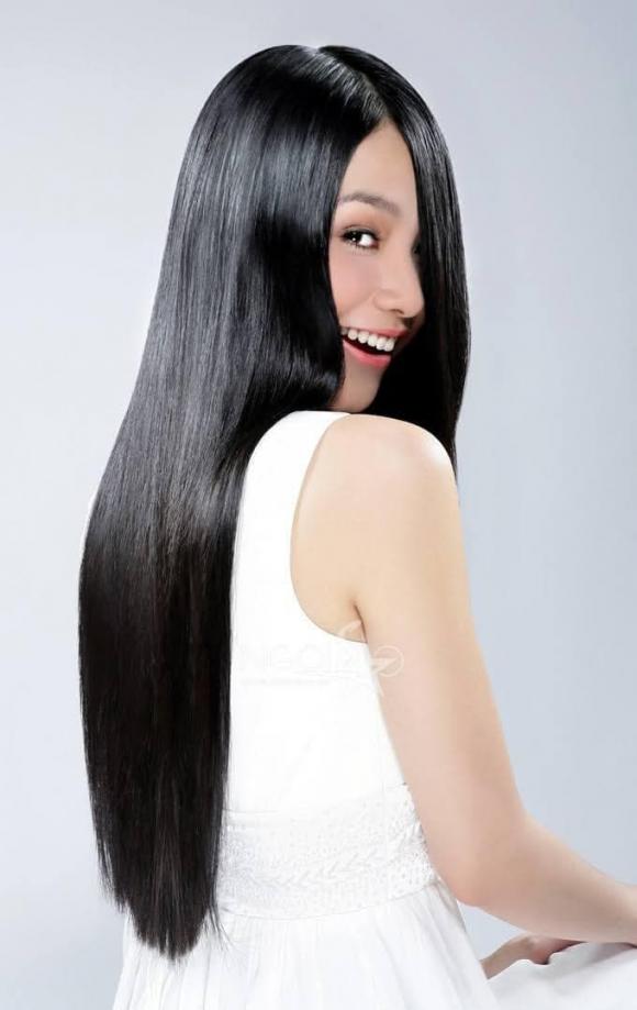 Loạt ảnh quảng cáo của Hoa hậu Thùy Lâm bất ngờ ‘gây sốt’ trở lại