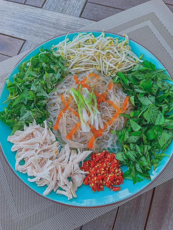 Lan Khuê, miến trộn gà xé, công thức miến trộn gà xé