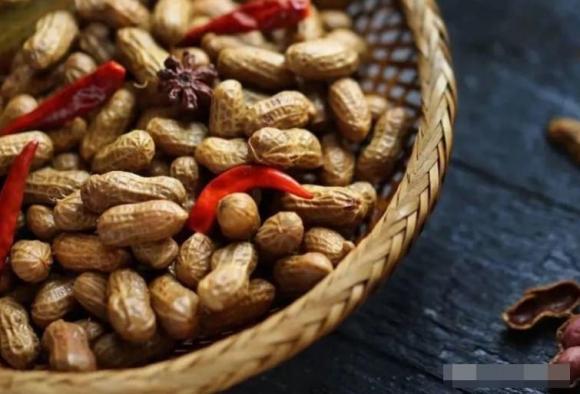 lạc, đậu phộng, luộc lạc, lạc luộc, dạy nấu ăn, mẹo nấu ăn