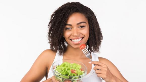 Trong bữa cơm nên ăn rau trước hay ăn thịt trước, ăn rau, ăn thịt, ăn cơm, ăn rau hay ăn thịt trước