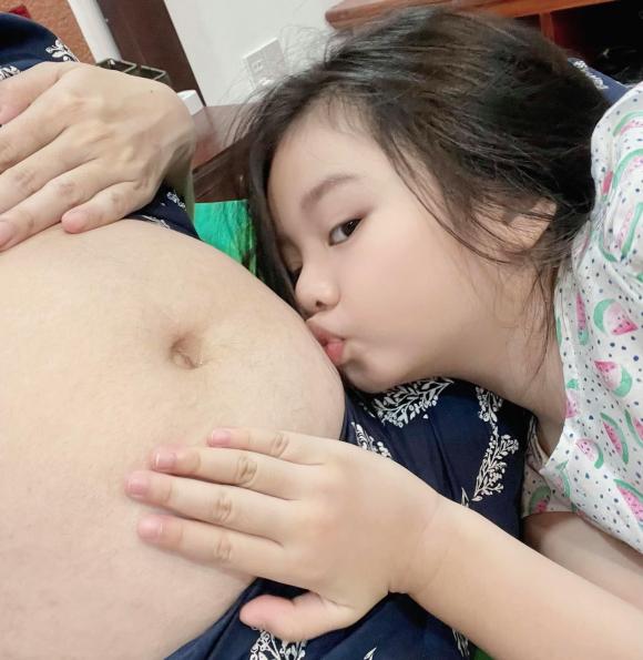 Vân Trang, Vân Trang mang bầu lần hai, Vân Trang mang thai