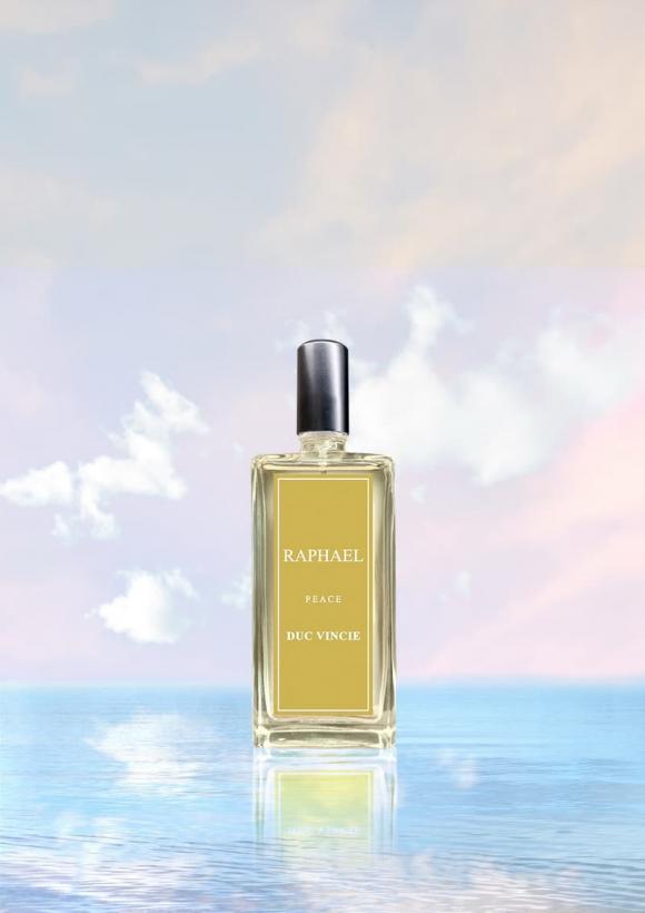 Đức Vincie, nước hoa RAPHAEL