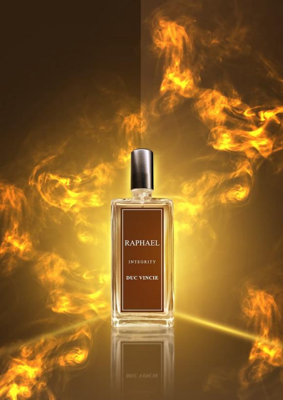 Đức Vincie, nước hoa RAPHAEL