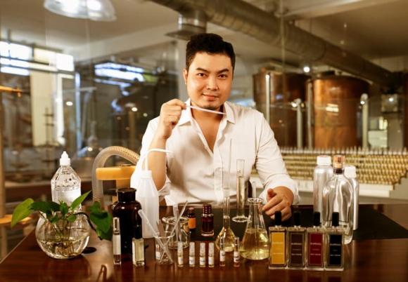 Đức Vincie, nước hoa RAPHAEL