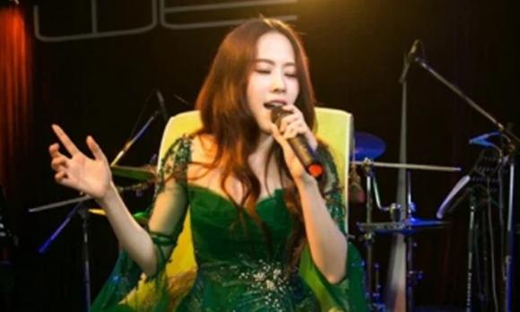 ca sĩ Lynk Lee, hoa khôi Nam Em, sao Việt