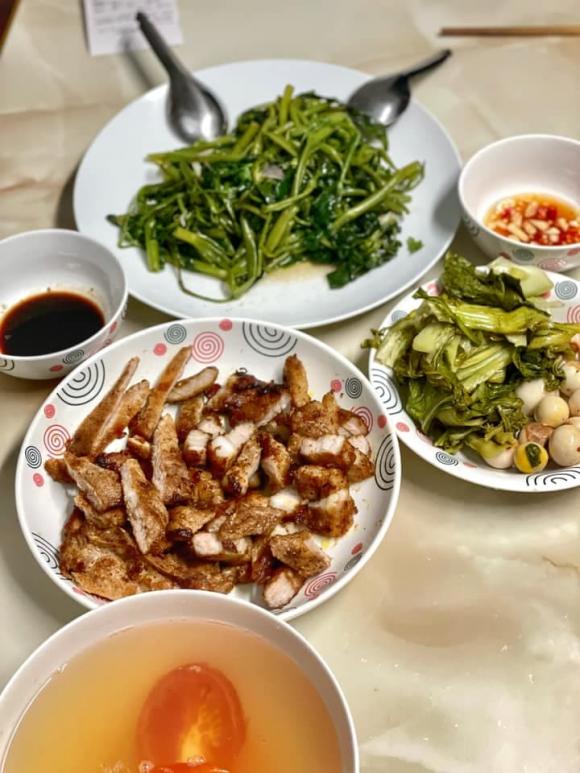 Hà Anh, siêu mẫu Hà Anh, sao Việt nấu ăn