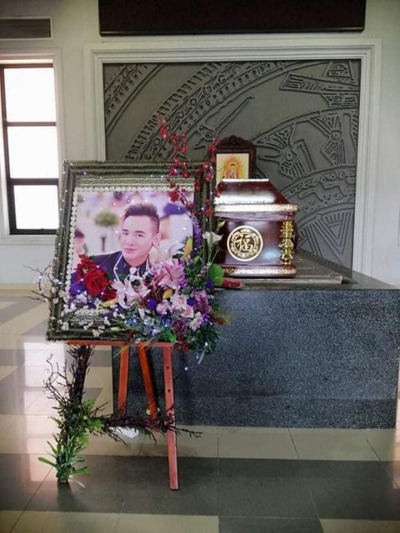 ca sĩ Việt Quang, sao Việt