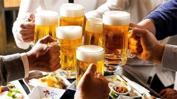 uống bia, người cần kiêng bia, bệnh nào không uống bia