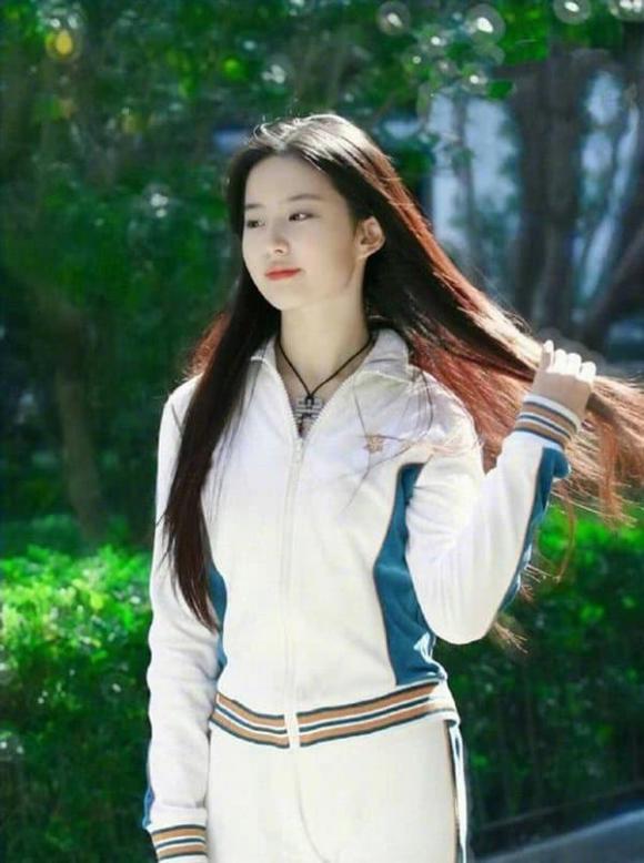 Lưu Diệc Phi, sao Hoa ngữ