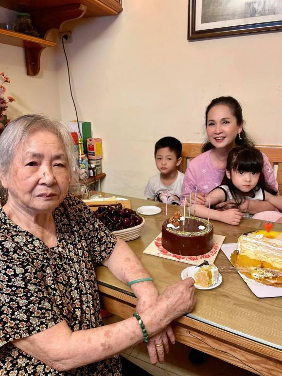 Nsnd lan hương,lan hương bông,sinh nhật nghệ sĩ lan hương