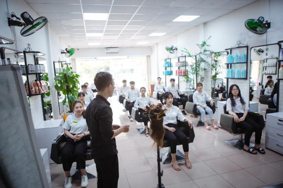 Đức Mark, Học viện tóc Đức Mark, tạo mẫu tóc