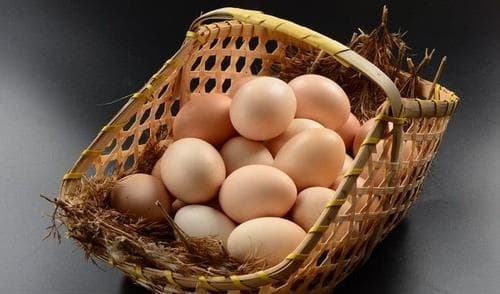 lưu ý khi mua trứng, kinh nghiệm khi mua trứng gà, trứng gà