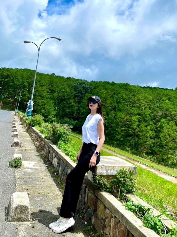 Tiktoker Oanh Nguyễn, tuyệt chiêu giữ dáng