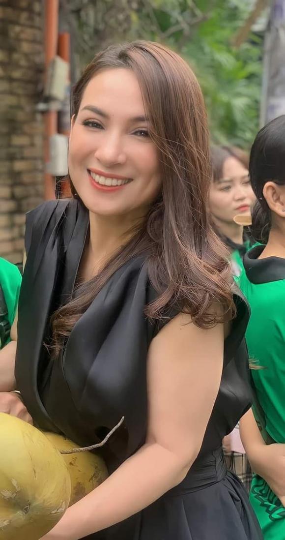 phi nhung, sao việt, ca sĩ phi nhung, phi nhung qua đời, mất vì covid-19