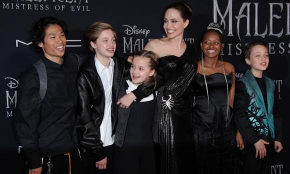 Angelina Jolie, con gái Angelina Jolie, Brad Pitt, sao hollywood