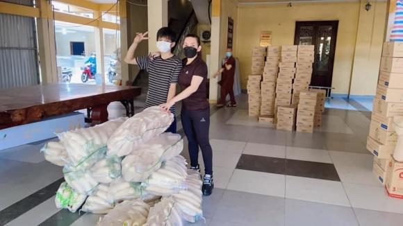Phi Nhung, Phạm Tuyết Nhung, Con nuôi, Hồ Văn Cường