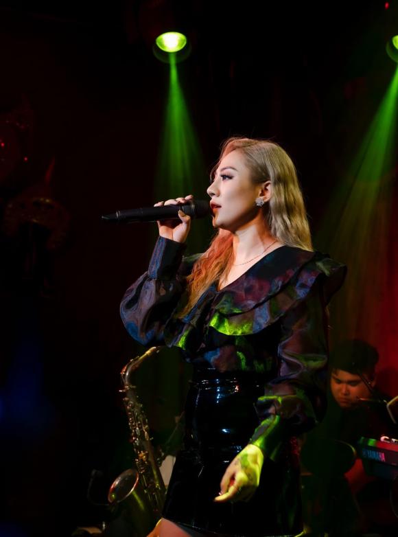 Huyền Cadie, CHẠM - Sing&Share