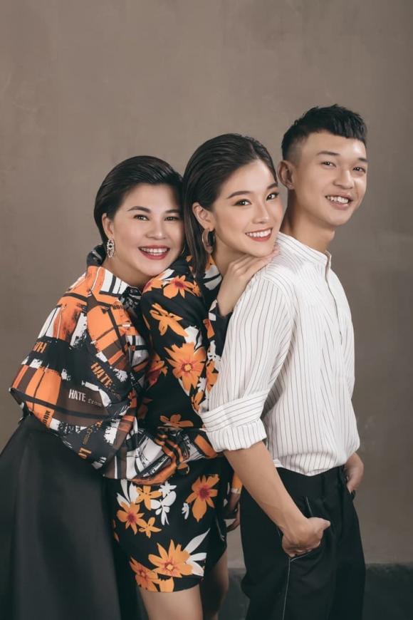 ca sĩ Hoàng Yến Chibi, diễn viên Hoàng Yến Chibi, sao Việt