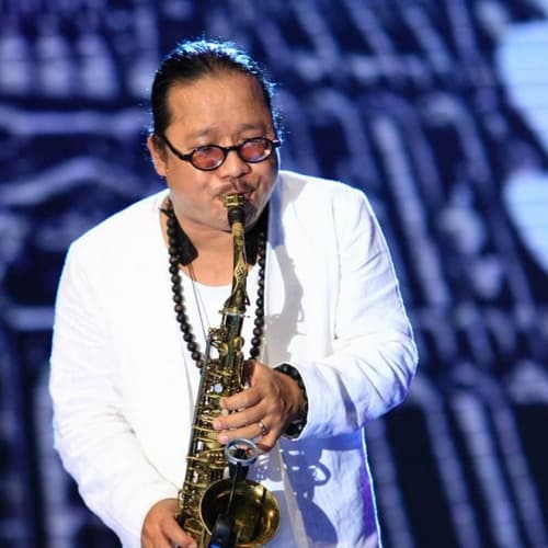 Saxophone Trần Mạnh Tuấn