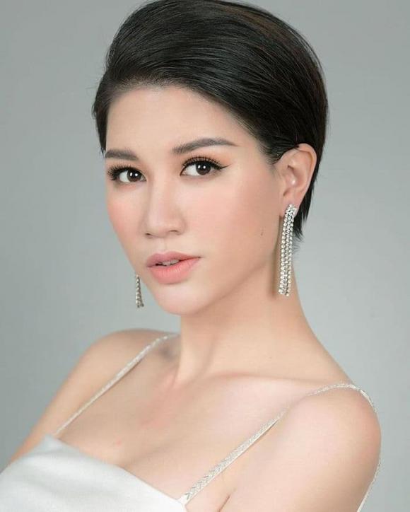 người mẫu Trang Trần, sao Việt, nữ streamer, trang trần
