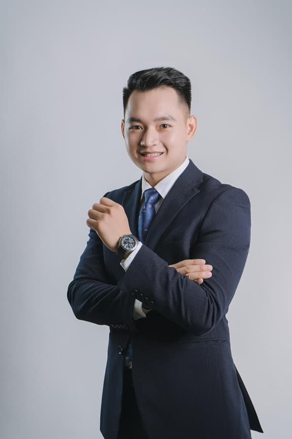 Trần Tú Anh, Dạy tiếng Nhật, Giới trẻ