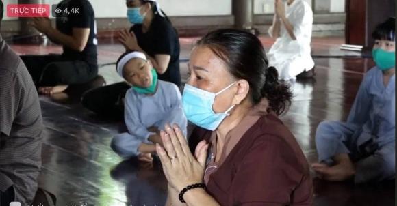Phi Nhung, Sao Việt, Buổi lễ cầu siêu