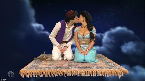 kim kardashian, kanye west, saturday night live