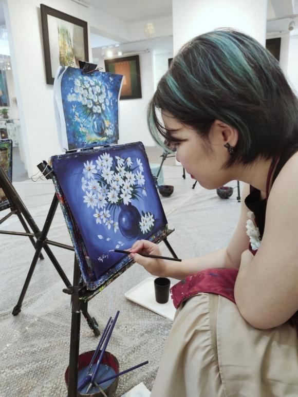 Nguyễn Thị Mỹ Hằng, Diamond Saffron Bahraman, Leader Mỹ Hằng