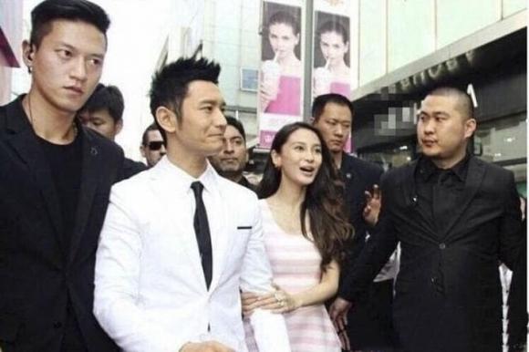 Nam người mẫu được mệnh danh ‘vệ sĩ đẹp trai nhất Trung Quốc’ từng bị sa thải sau khi được khen đẹp trai hơn Huỳnh Hiểu Minh