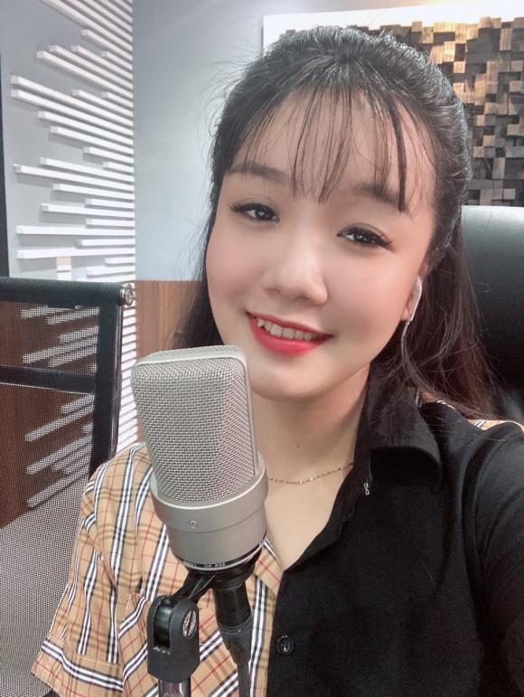 linh-em-2610 (1).jpg 0 Linh Em, cô gái cover triệu view, giới trẻ, thanh niên