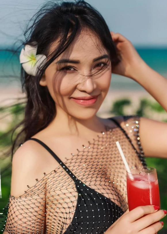 người mẫu Quỳnh Thư, sao Việt