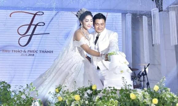Cả hai kết hôn vào năm 2018 tại quê nhà cô dâu và chú rể, không đãi tiệc tại TPHCM.