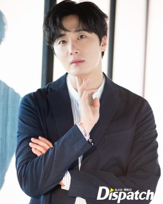 jung il woo, mặt trăng ôm mặt trời, chấn thương, phim trường, sao hàn 