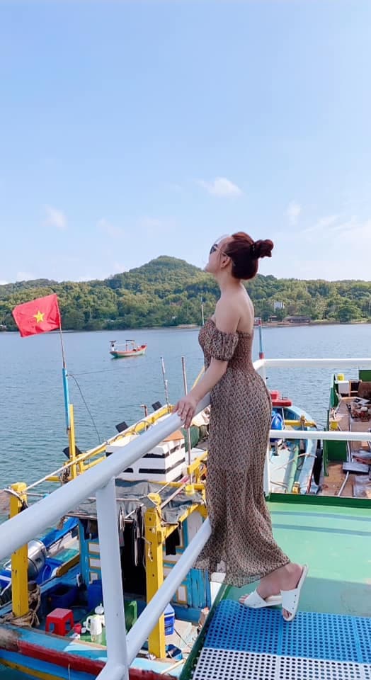 Vy Oanh, Sao Việt, Nữ ca sĩ