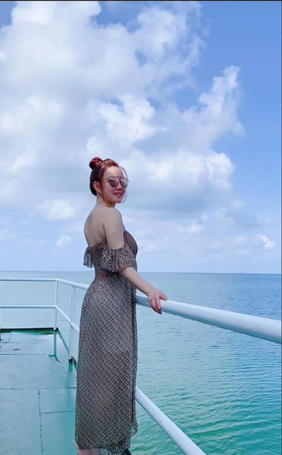 Vy Oanh, Sao Việt, Nữ ca sĩ