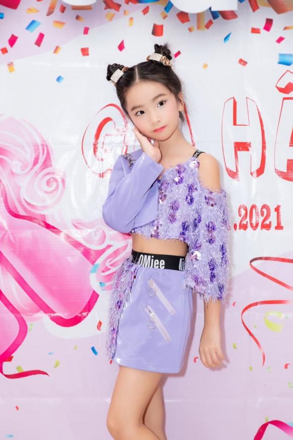 Con gái Hoa hậu Bùi Thị Hà, Ruby, giới trẻ