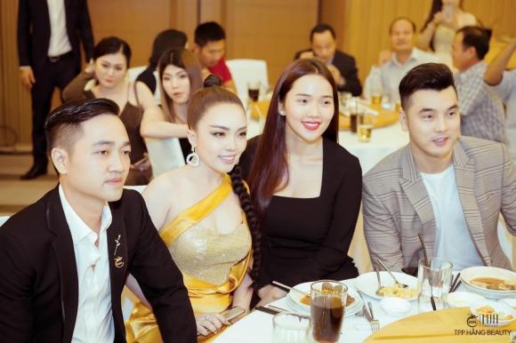 CEO Mạnh Ba Tuổi, gỗ nhập khẩu nguyên khối, mỹ phẩm Zoley KbOne