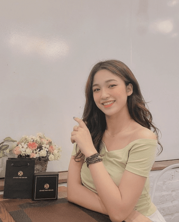 trang-suc-tram-huong-cao-cap-712 (1).png 0 Trang sức trầm hương cao cấp, Gỗ nghệ thuật Kinh Bắc, Top 5 lợi ích của trầm hương