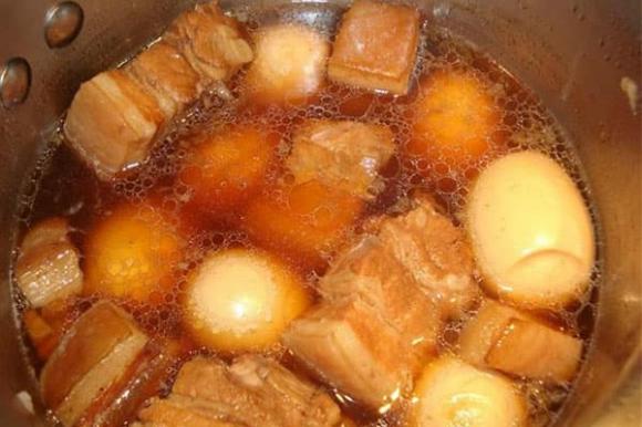 thịt kho nước dừa, cách làm thịt kho nước dừa, món ngon